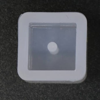 Szilikon öntőforma átlátszó kocka 1,7cm x 1,7cm x 1,4cm