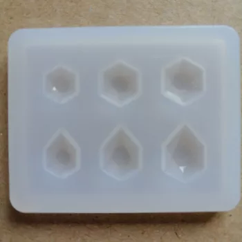   Szilikon öntőforma átlátszó vegyes hatszög 4cm x 5cm x 0,5cm
