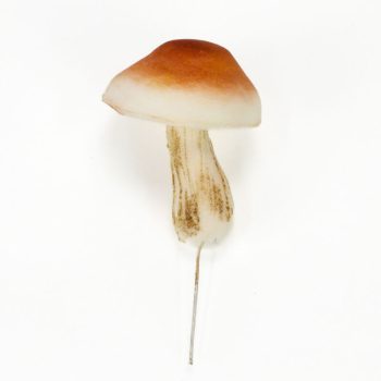 Gomba habból barna-krém kalappal 7cm x 5,5cm