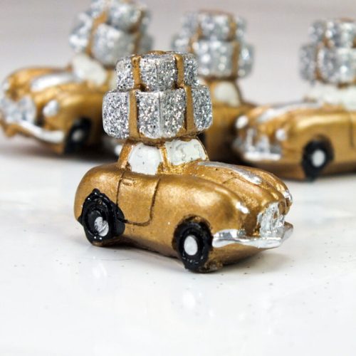 Mini autók ajándékokkal arany színű 3cm