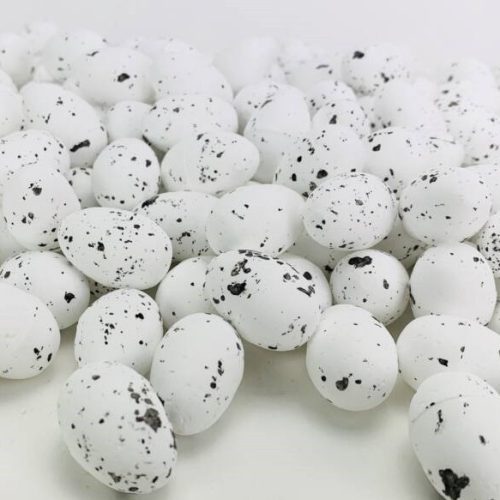 Festett polisztirol tojás - természetes színek 3cm x 4cm fehér