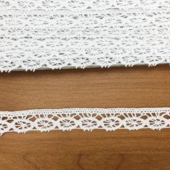 Pamut csipke fehér 1,5cm széles 18,3m