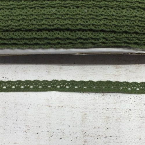 Pamut csipke fenyőzöld színű 1 cm x  2m