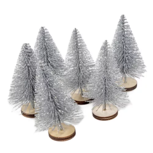 Mini fenyő fa talpon ezüst 7cm 6db-os